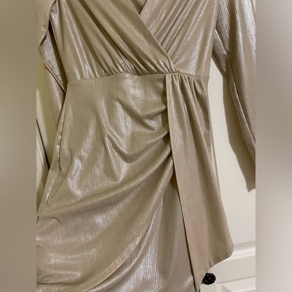 BNWT Le Chateau Cocktail Wrap Dress - Picture 3 of 6